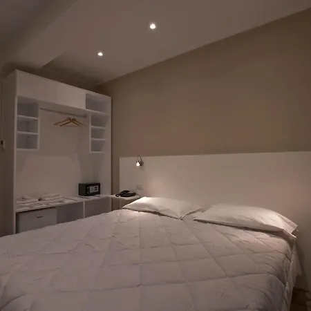 Onorati فندق Priverno